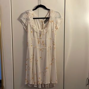 Reformation Sade Dress
Size: 8
Color: Opium